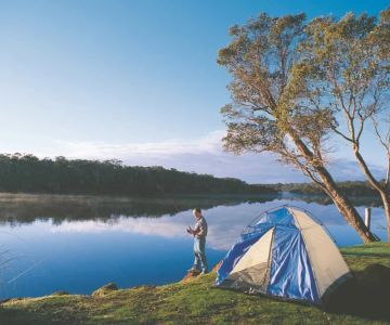 Tips for Camping Near Lakes and Rivers