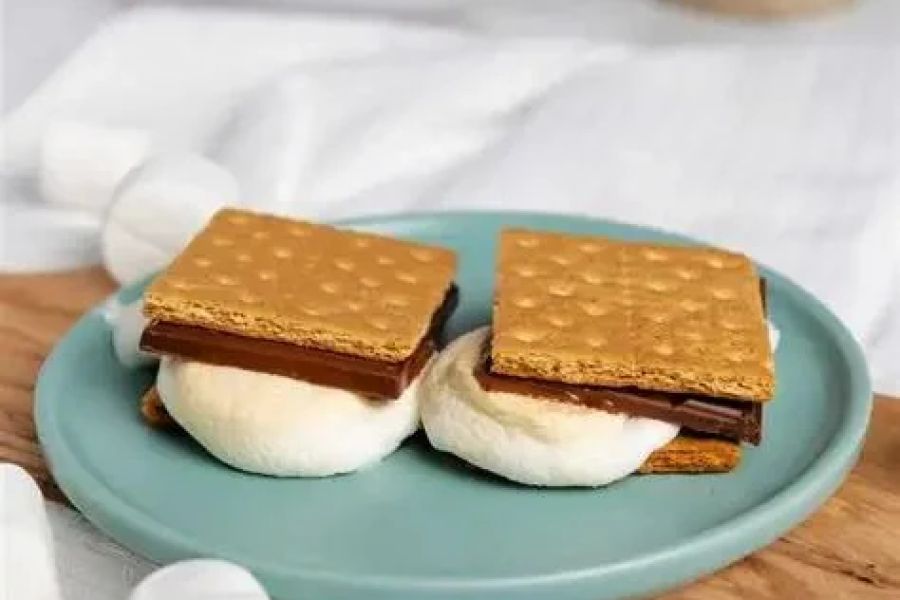 How to Make S’mores Like a Pro: Tips, Tools, and Delicious Twists