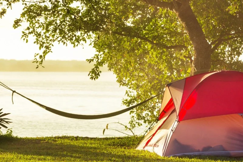 Tips for Camping in Hot and Humid Environments Without Losing Comfort