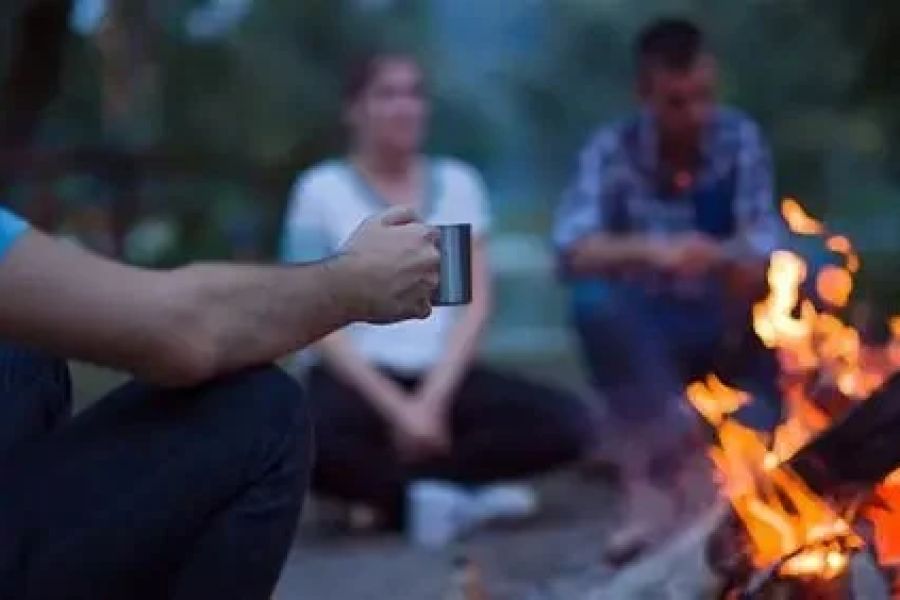 The Best Campfire Songs for Romantic Evenings