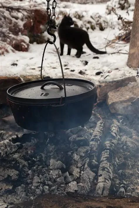How to Cook Chili Over a Campfire Like a Pro