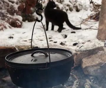 How to Cook Chili Over a Campfire Like a Pro