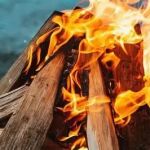 Campfire Etiquette: What Every Camper Should Respect
