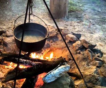 How to Use Campfire Heat for Survival Situations Safely and Effectively