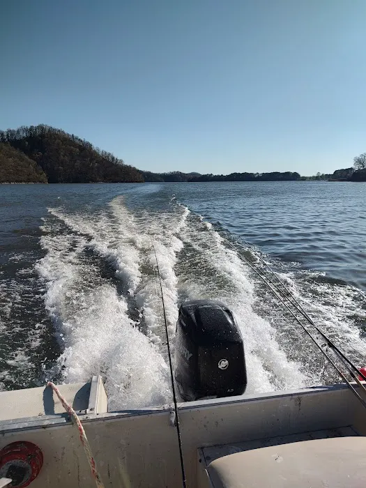 Lake Shore Campgrounds Picture 8