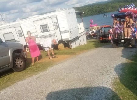 Fields Lakefront Campground