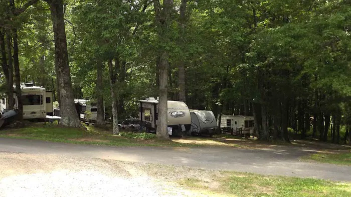 Utt's Mountaintop Campground @ Fancy Gap Picture 6