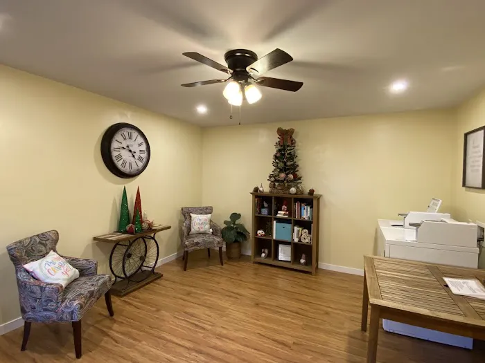 Whispering Winds RV Park Picture 2