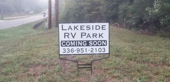 Lakeside RV Park Picture 6