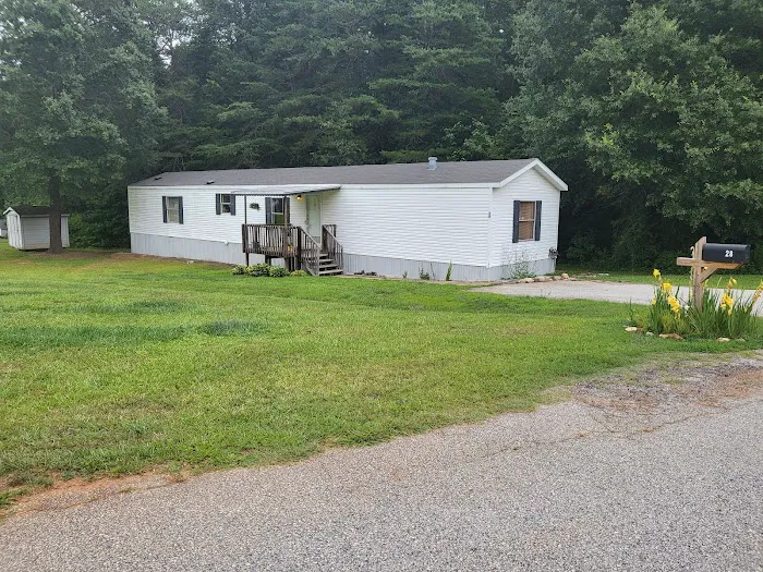 Milford Manor Mobile Home Park Picture 2