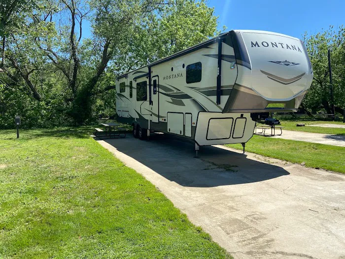 Wilson's Riverfront RV Park Picture 6