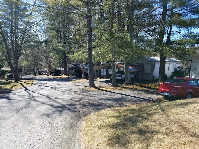 Camelot Senior Mobile Home Park Picture 2