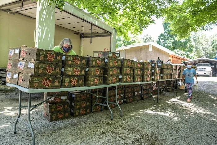 Hilltop Mobile Home Park Picture 9
