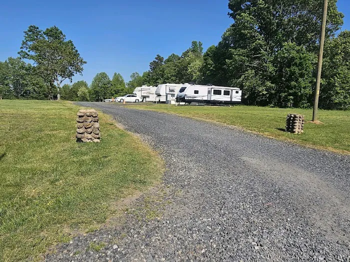 Railside RV Park Picture 2