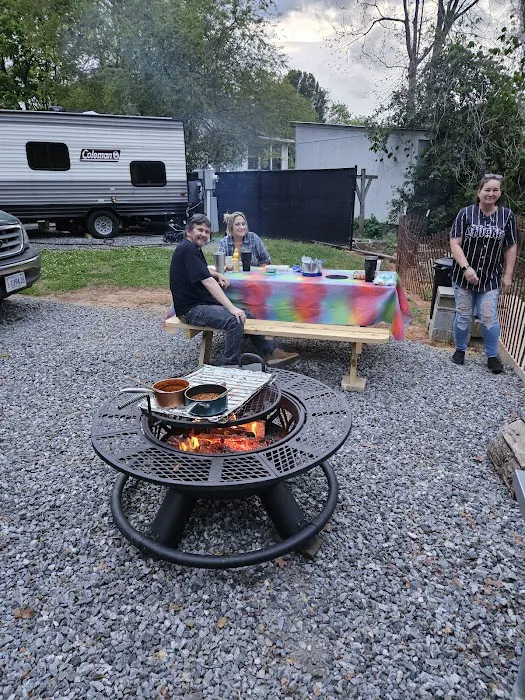 Creekside RV Park Picture 7