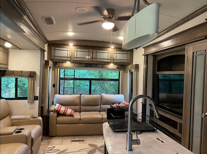 Apple Jack Creekside Camping Picture 6