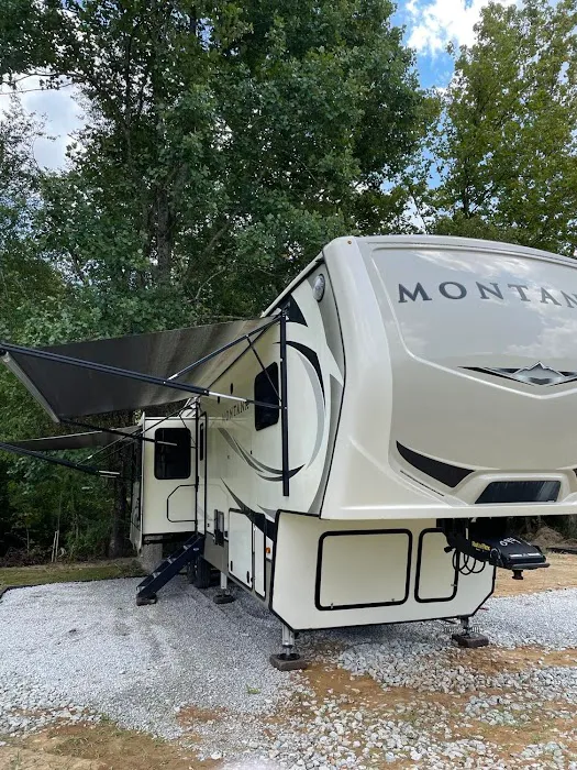 Apple Jack Creekside Camping Picture 5