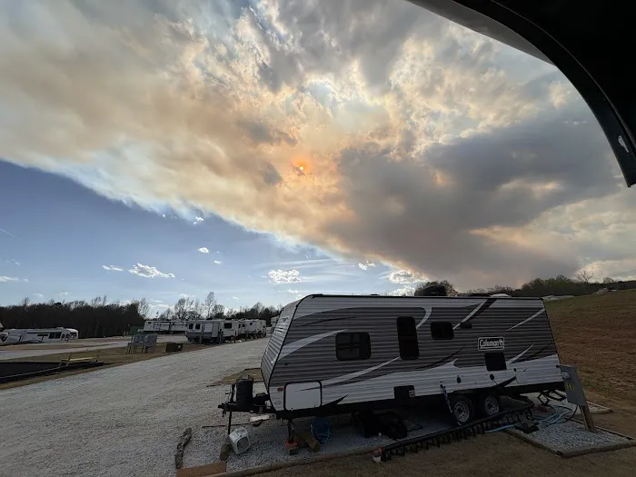 Carolina Crossroads RV Park Picture 4