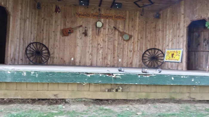 Mandolin Farm Campground Picture 10