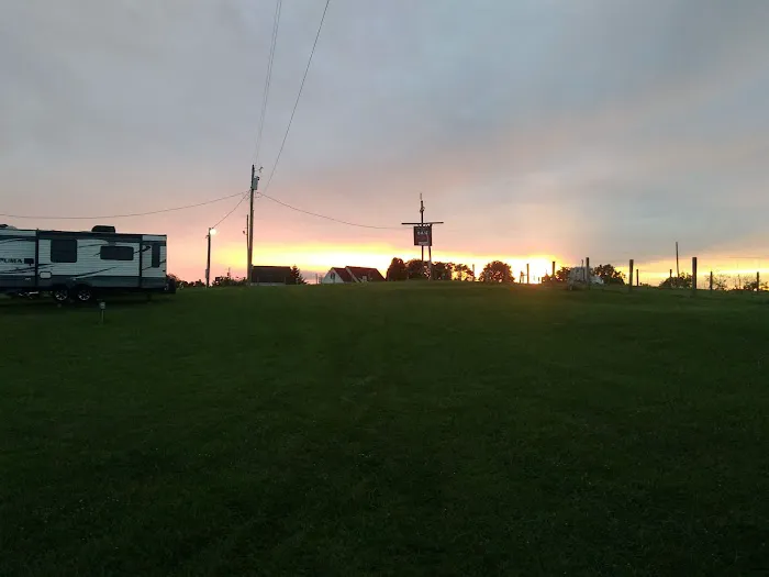 Mandolin Farm Campground Picture 4