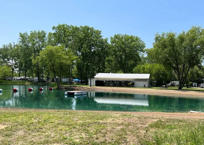 Covered Wagon Camp Resort Picture 10