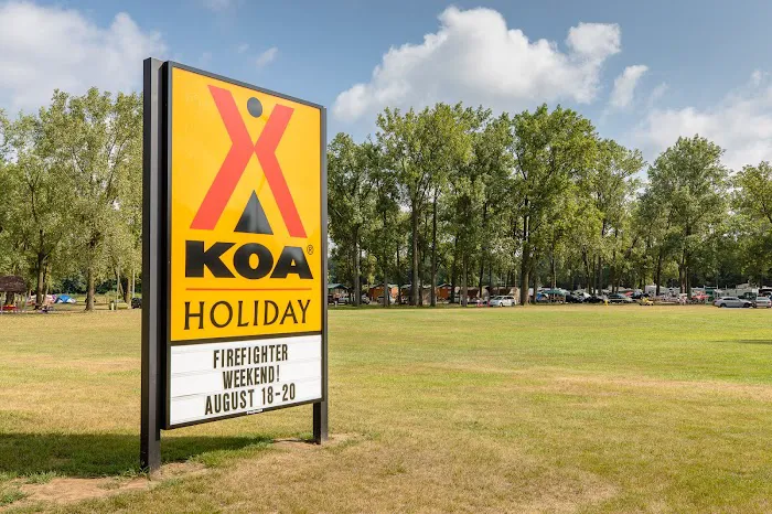 Monroe Co. / Toledo North KOA Holiday Picture 8