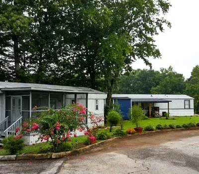 Simpsonville Mobile Home Park Picture 6