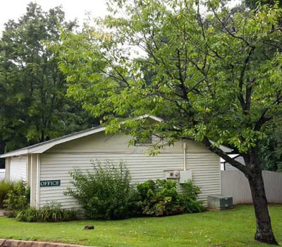 Simpsonville Mobile Home Park Picture 4