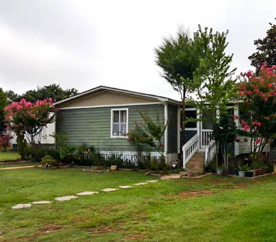 Simpsonville Mobile Home Park Picture 7