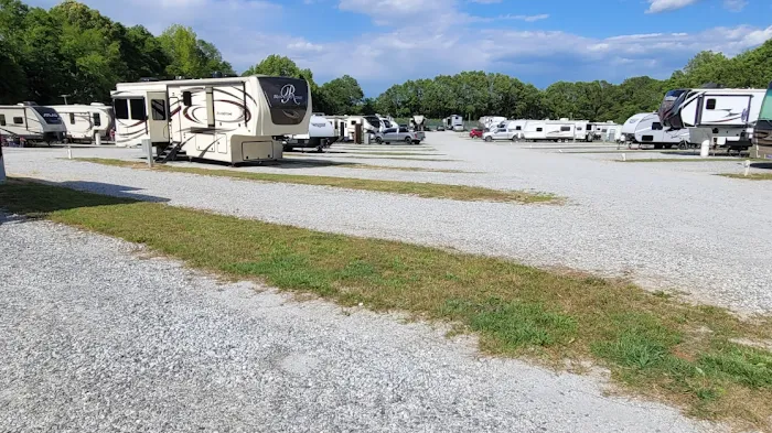 Shibby RV Living Picture 4