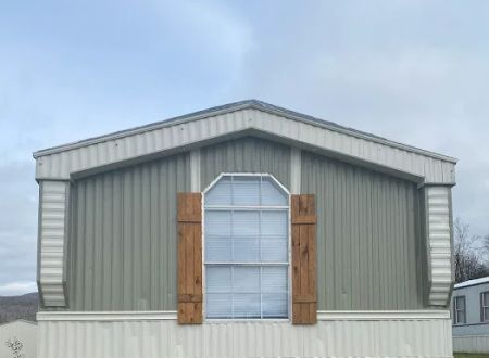 Clinchfield Commons MHC
