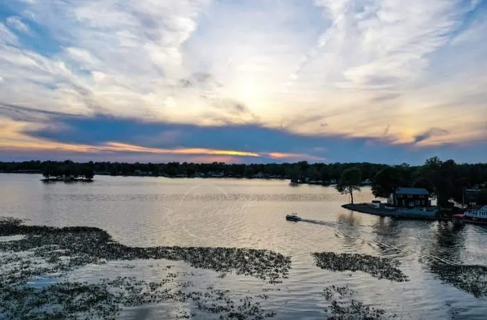Destination Lake Life Picture 2