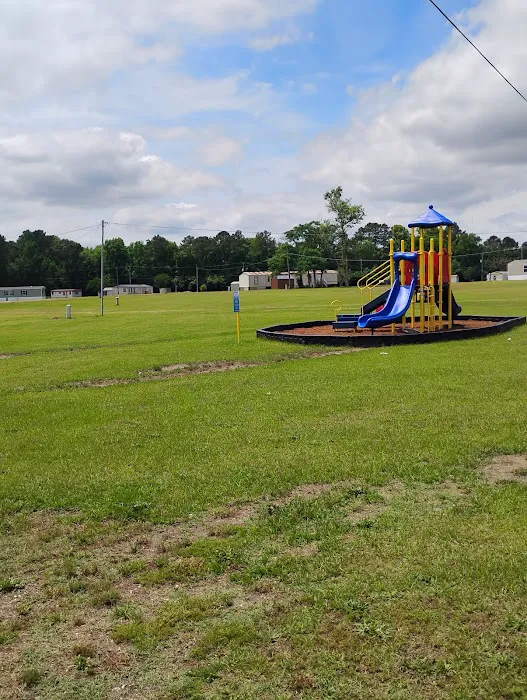 Highland Village Mobile Home Community Picture 3