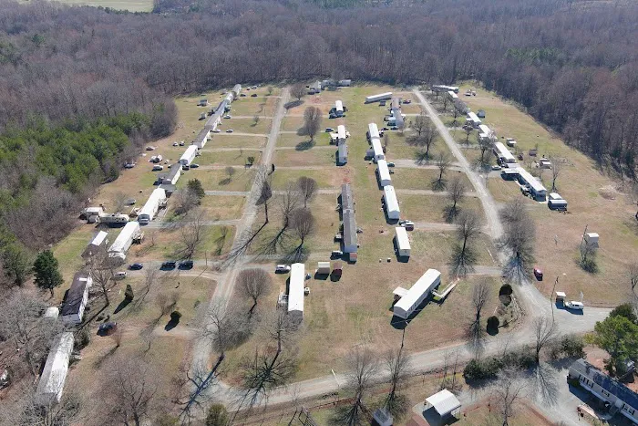 Rae McKenzie Mobile Home Park Picture 8