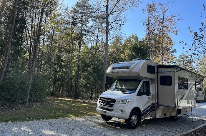 Jones Station RV Park and Campground Picture 4