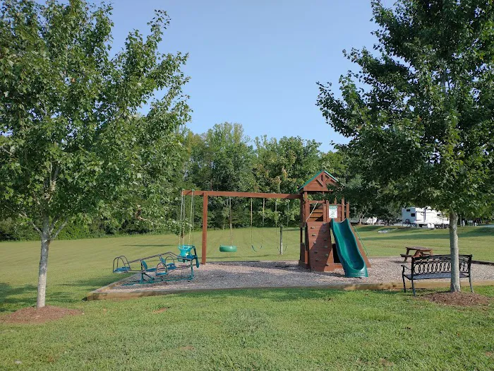 Jones Station RV Park and Campground Picture 2