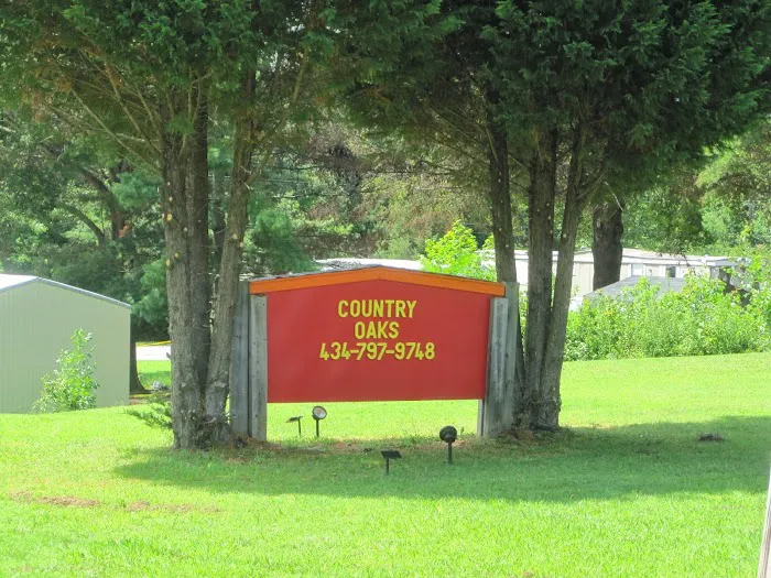 Country Oaks Mobile Home Park Picture 1