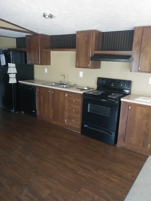 Country Oaks Mobile Home Park Picture 2
