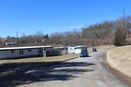 Belspring Estates Manufactured Home Community Picture 2