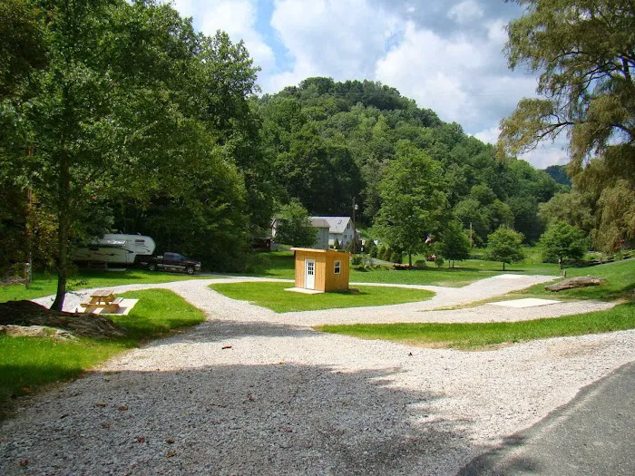 The Little Campground and Cabin Picture 10