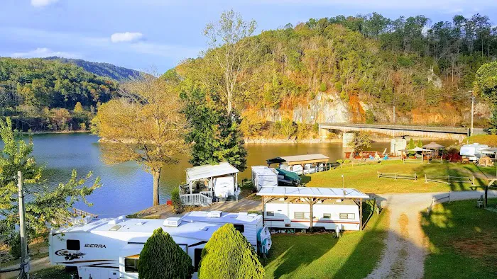 Pioneer Landing Campground Picture 9