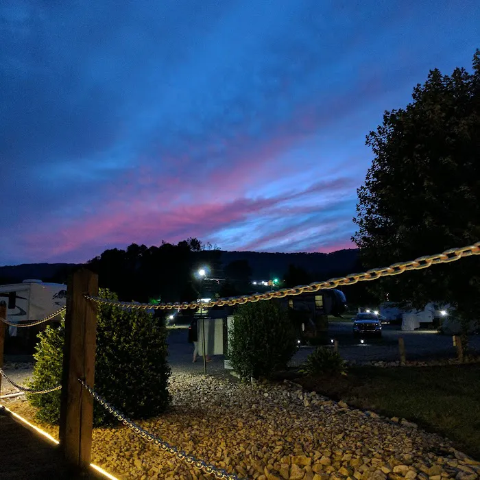 Bayview Family Campground and Marina Picture 4