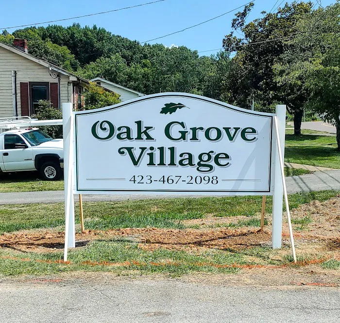 Oakgrove Village Picture 4