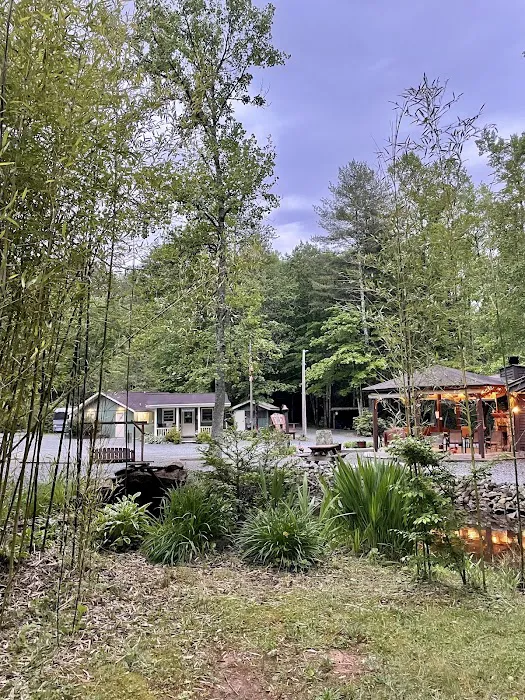Blue Ridge Falls Rv Resort (Formerly Riverbend RV Resort Picture 1