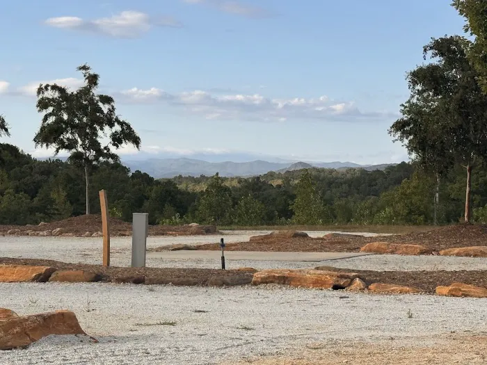 Basecamp RV Park Jocassee Picture 6