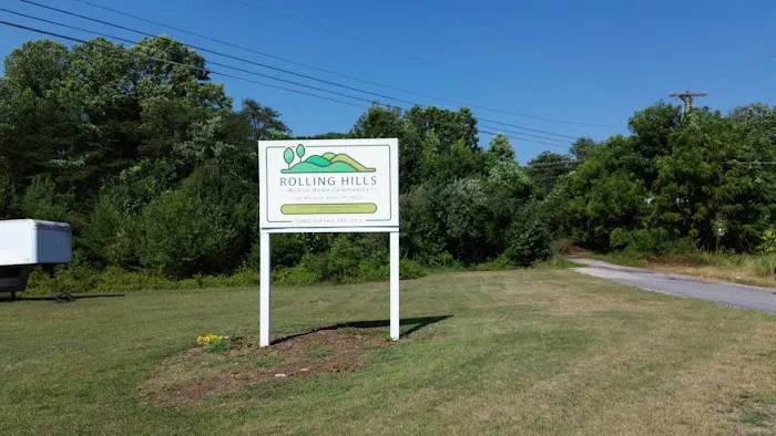 Rolling Hills Mobile Home Park Picture 4