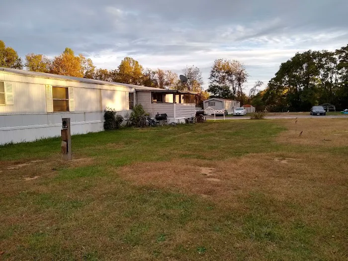 Interstate RV Overnight Park Picture 6