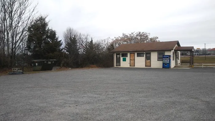Interstate RV Overnight Park Picture 2