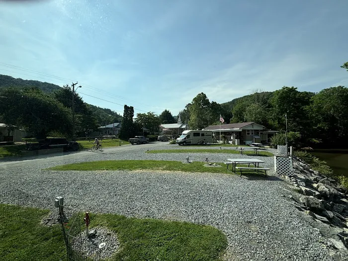 Damascus Creekside RV Park Picture 8