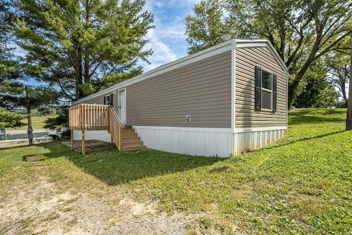 Greenfield Mobile Home Estates Picture 4